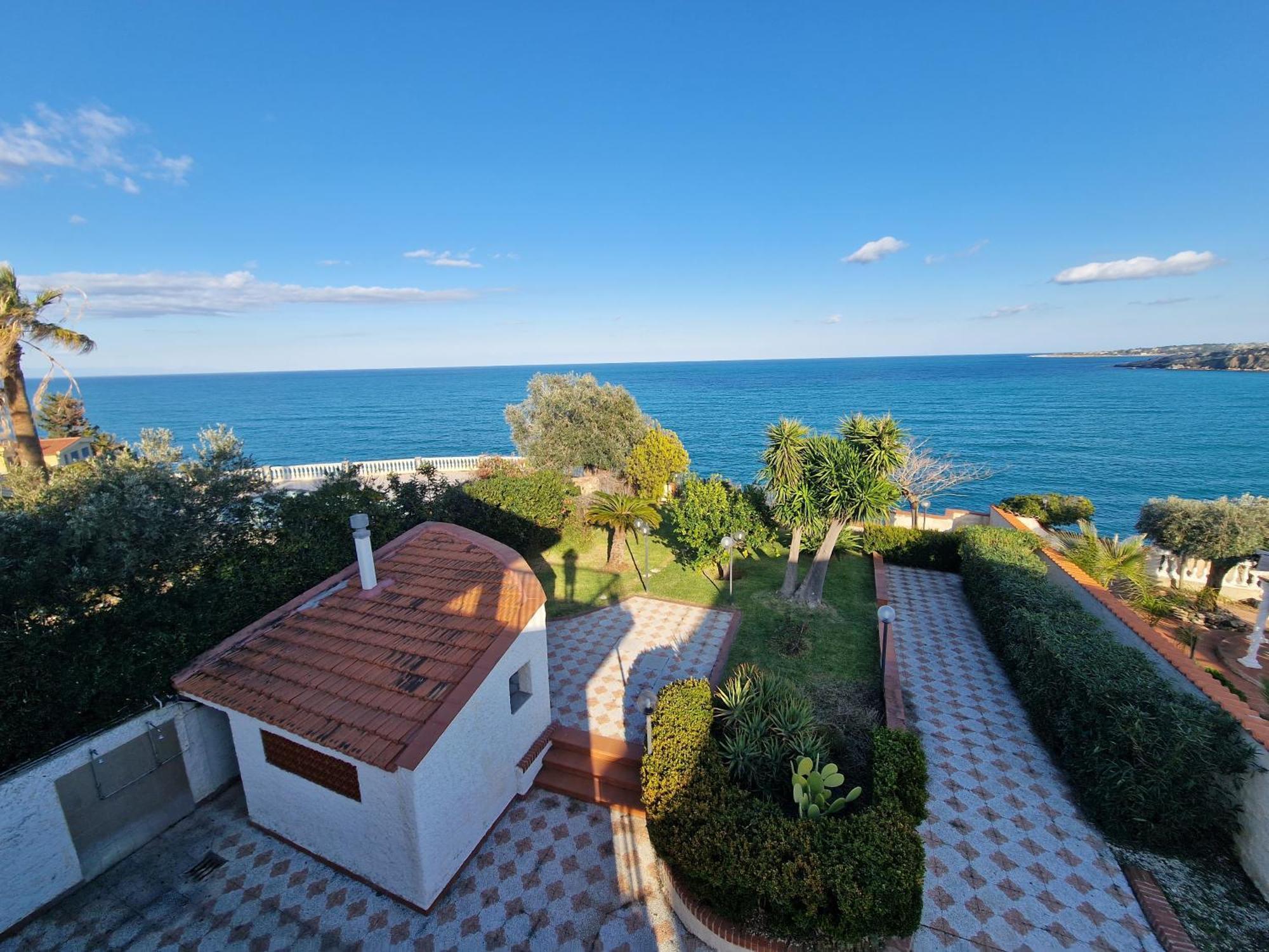 Casa Di Poseidone Villa Brucoli Luaran gambar