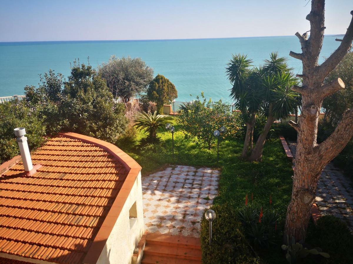 Casa Di Poseidone Villa Brucoli Luaran gambar